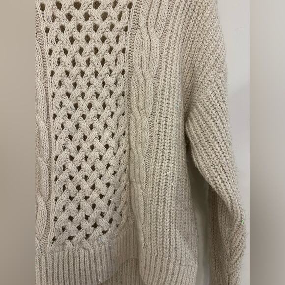 EXPRESS Chunky Knit Sparkly Sequined Cream Colored Sweater Size M - Picture 2 of 10
